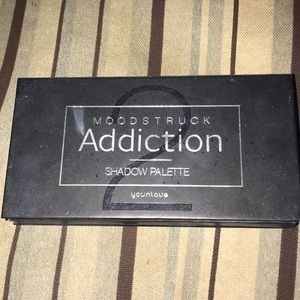 Younique Addiction Palette 2